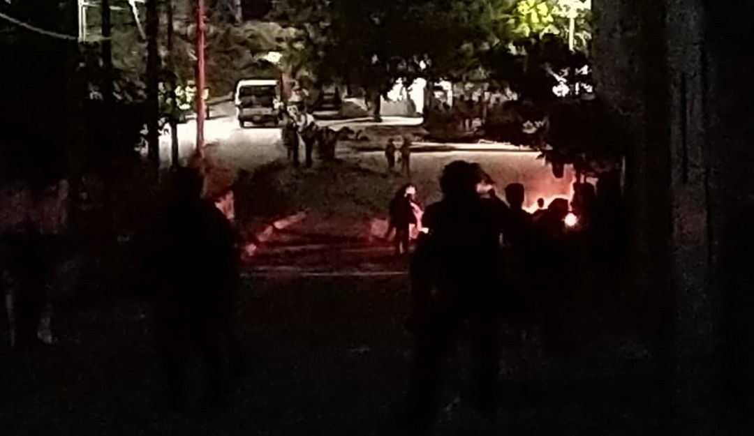 SERVICIO DE ENERGIA: Enfrentamientos con el Esmad por falta de luz en el sur de Barranquilla
