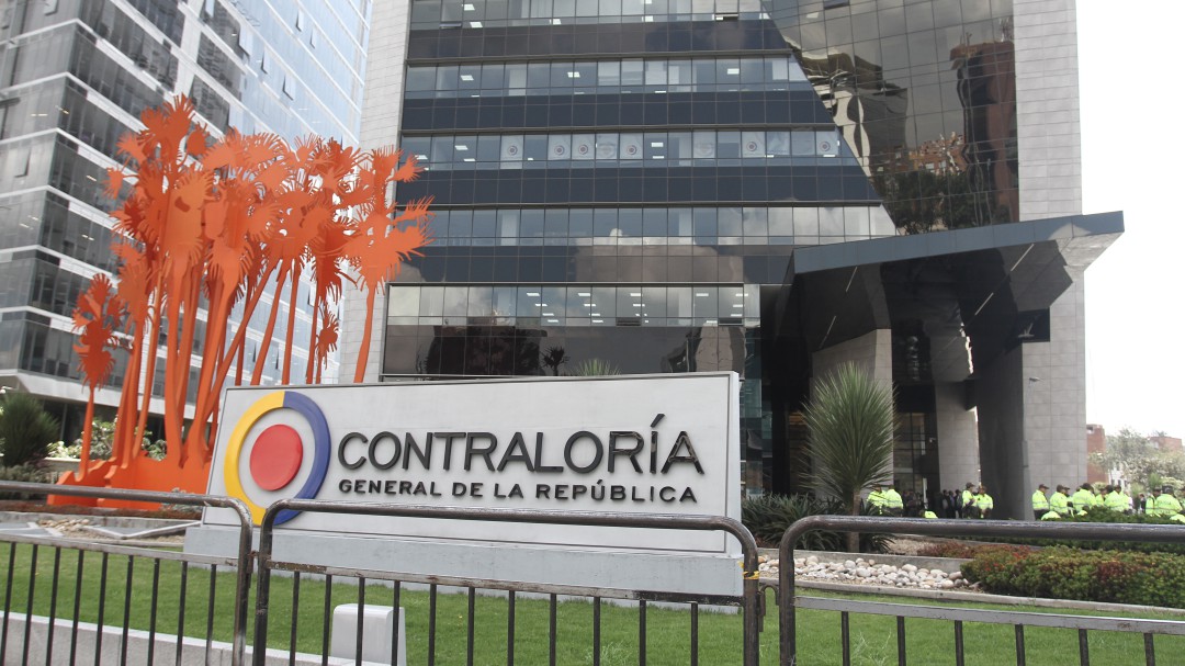 Contraloría destapa graves irregularidades en contratos del COVID-19
