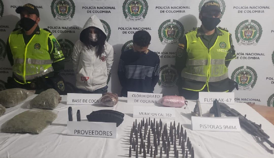 Capturadas dos personas con arsenal de armas venezolanas: Capturan a dos personas que trasportaban varias armas venezolanas