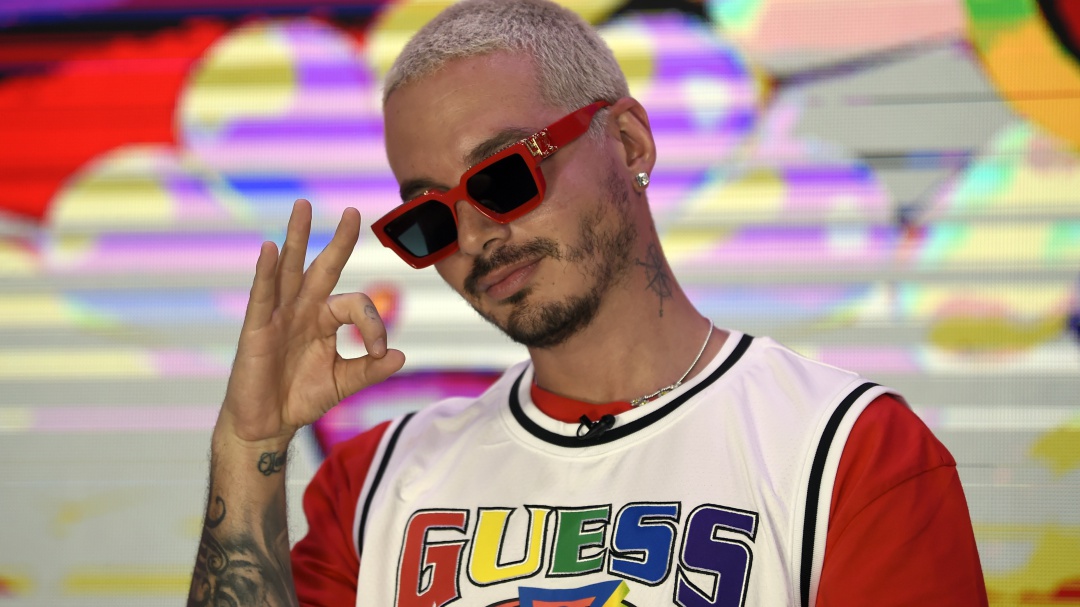 Caleño ha diseñado zapatos de lujo para artistas como J Balvin