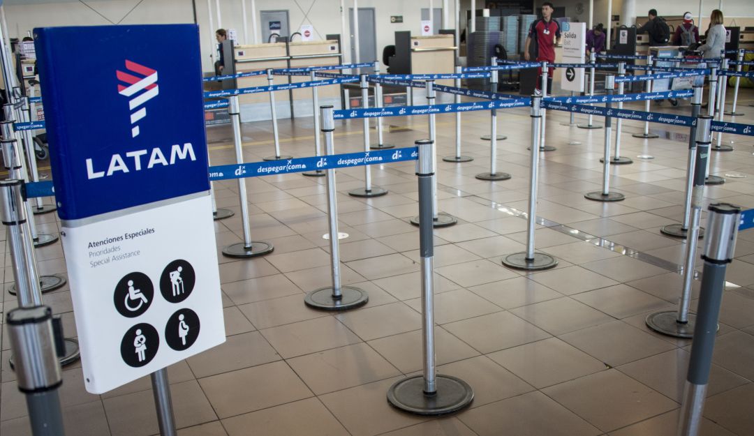 LATAM: Chile evalúa "contribuir" a la continuidad de aerolínea: Chile evalúa "contribuir" acontinuidad de aerolínea LATAM, en bancarrota