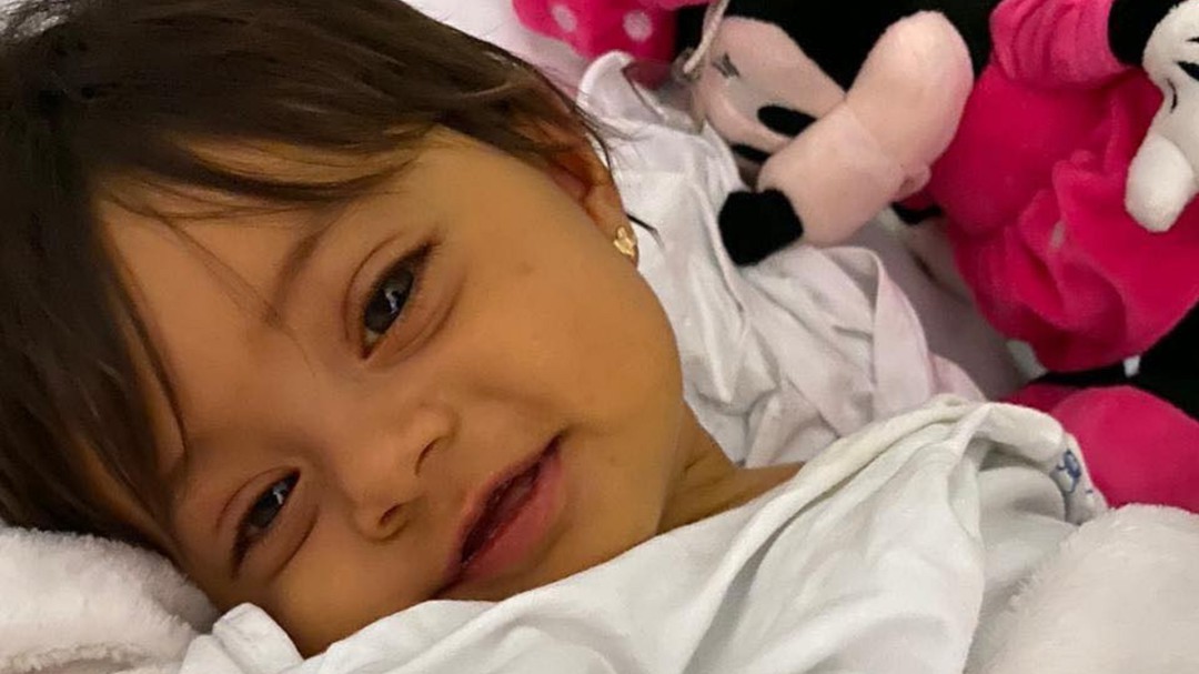 Hija y esposa de alcalde de Medellín estables luego de trasplante de hígado