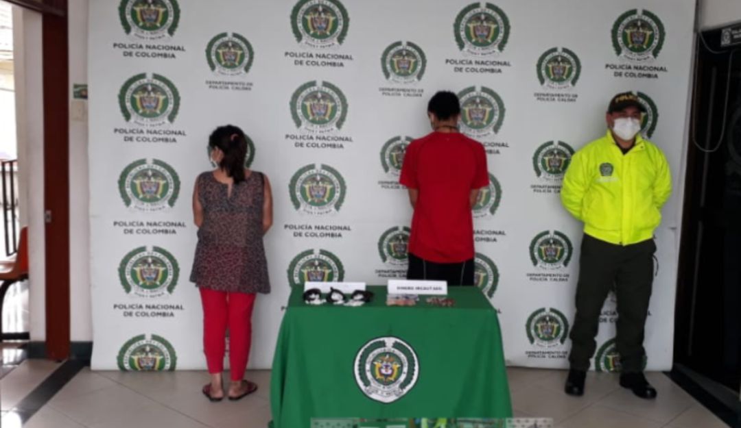 capturas; dorga; Caldas; Neira; Chinchiná; Policía: Madre e hijo capturados por presuntamente comercializar estupefacientes