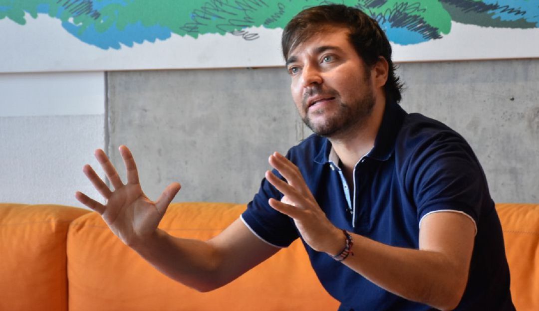 Falsas cadenas: "No creamos en charlatanes": el duro llamado de Pumarejo por 'fake news'