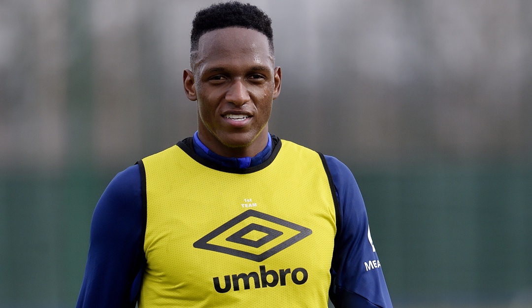Yerry Mina lesión muscular semanas incapacidad: Mina sufrió una lesión muscular y tendrá "varias semanas" de incapacidad