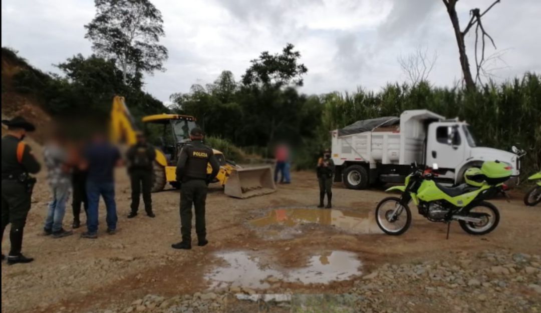 minería; ilegalidad; Caldas; San José; captura; Policía;: Por minería ilegal capturan en San José Caldas a dos personas