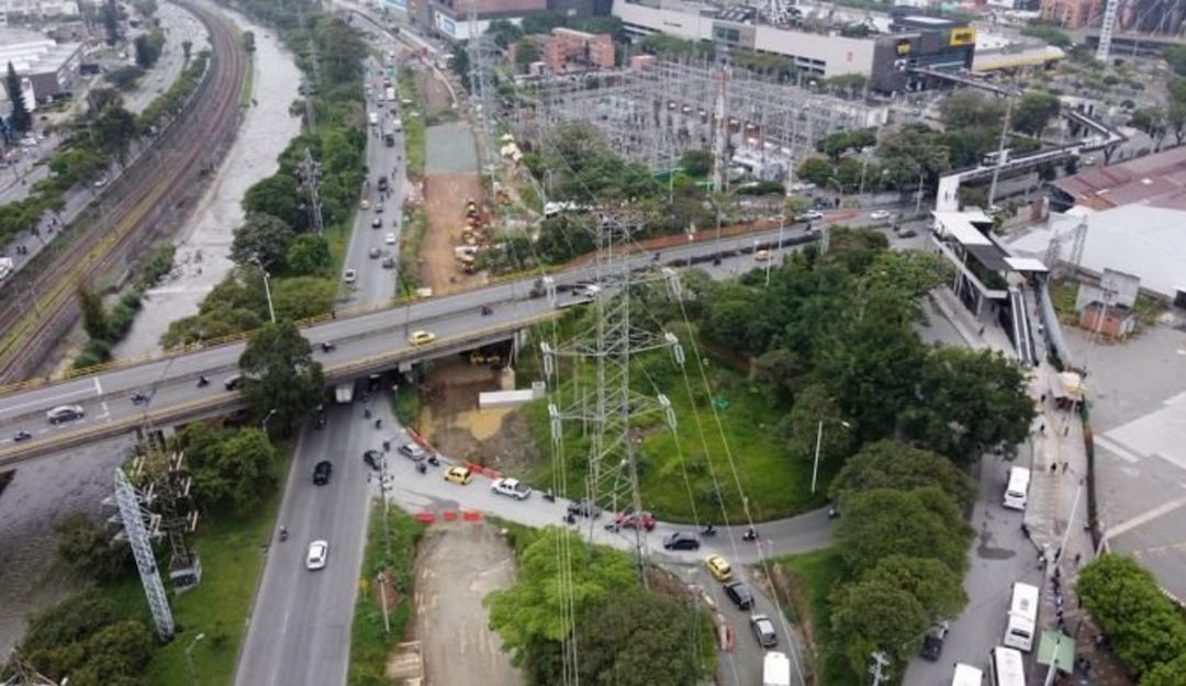 Comenzó cierre del ingreso a la Avenida Regional de Itagüí a Envigado: Comenzó cierre del ingreso a la Avenida Regional de Itagüí a Envigado