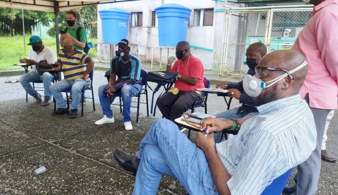 Conductores piden solidaridad con ellos: Transportadores bloquean en Buenaventura