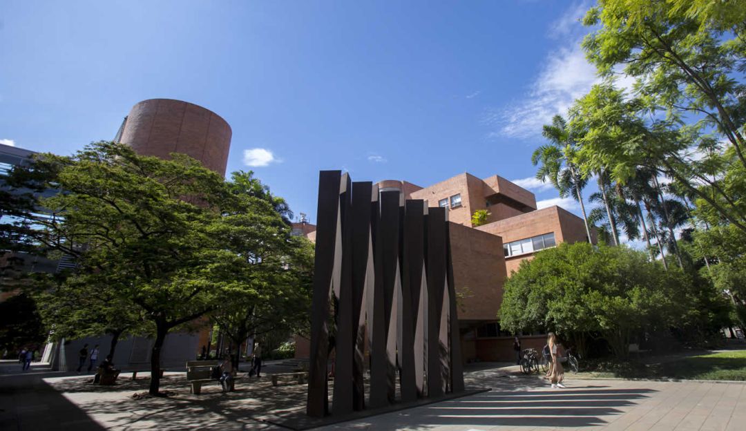 Universidades del G8 apoyan a Aníbal Gaviria