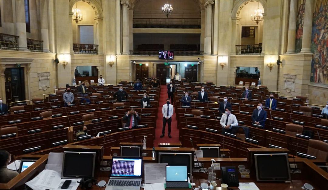 Violadores de niños condena: Congreso suspendió hasta la próxima semana debate de cadena perpetua