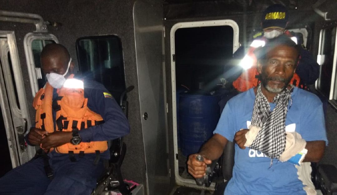 Armada de Colombia: Armada traslada a habitante del Islote luego de sufrir un accidente