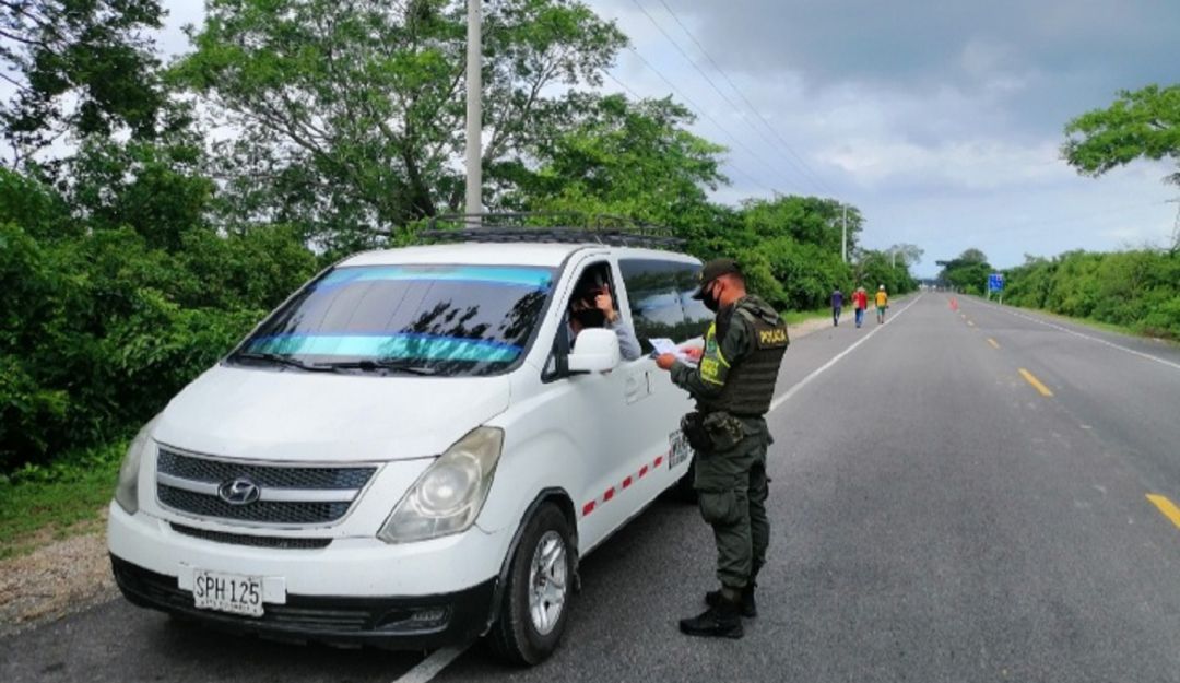 Policía de Bolívar: En Bolívar, 80 policías garantizan seguridad en carreteras del departamento