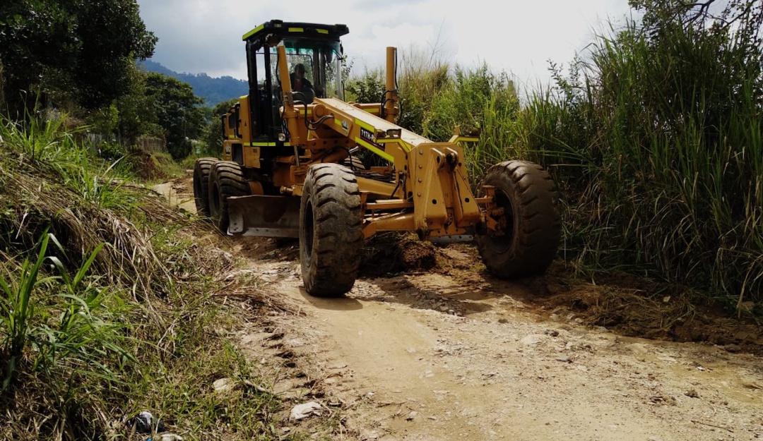 Vías rurales en Ibagué: Arrancó mejoramiento de vías rurales de Ibagué