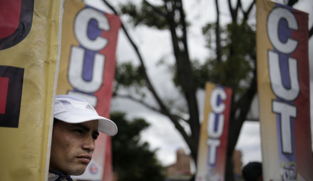 Condiciones laborales en Colombia: Centrales obreras dicen “NO” al pago de trabajo por horas