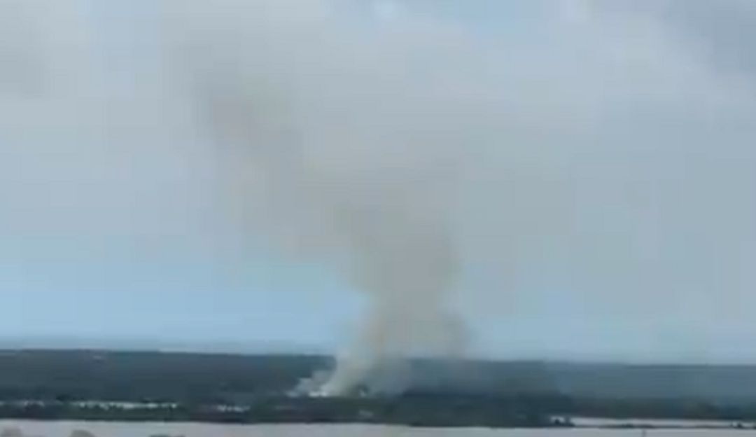 Quemas Barranquilla: Controlada quema en pastizal fuera de isla Salamanca: Parques Naturales