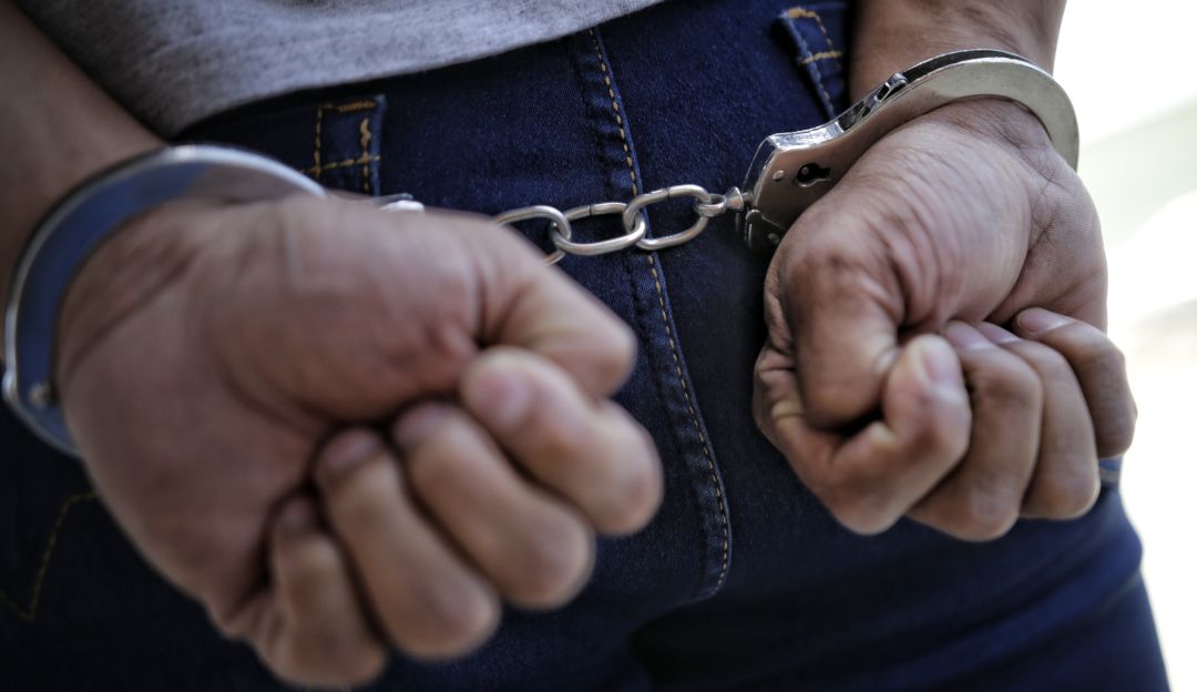 Interceptaciones ilegales: Detención domiciliaria para los agentes del caso ‘Ñeñe’