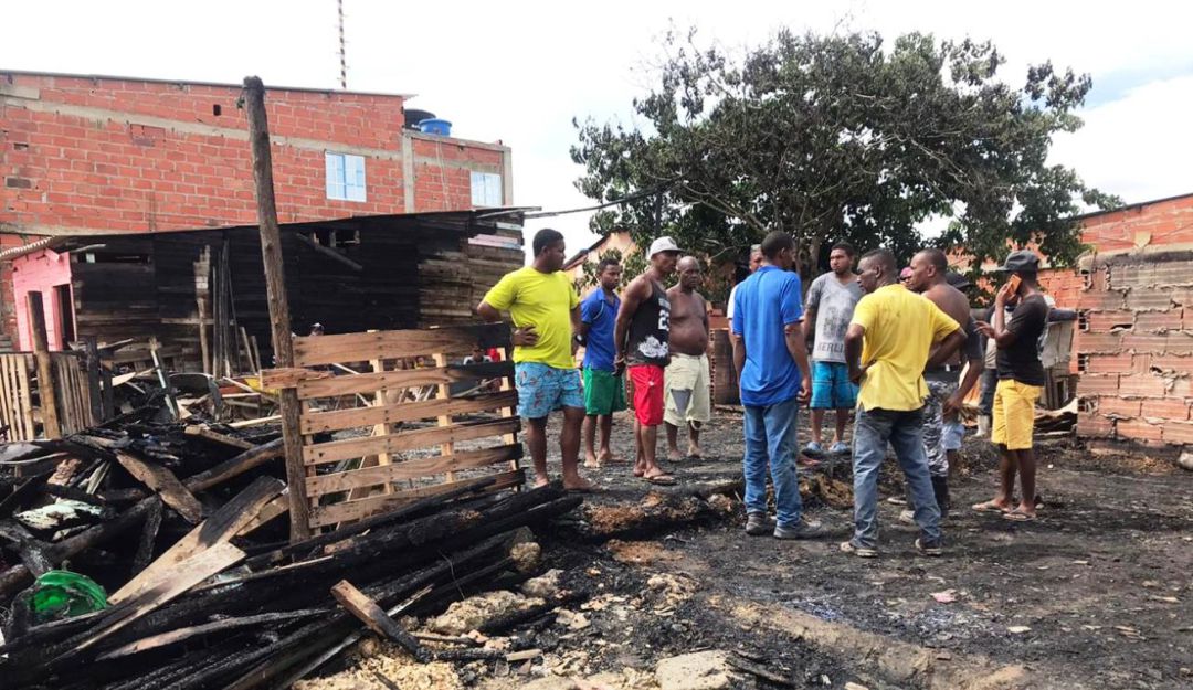 incendio en Pasacaballos: Entregarán ayudas a 4 familias víctimas de un incendio en Pasacaballos