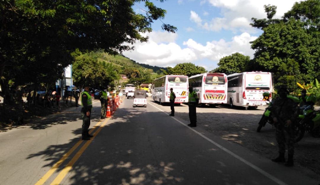 300 venezolanos no pudieron abandonar Antioquia por falta de permisos: Más de 300 venezolanos que iban rumbo a Cúcuta, están varados en Antioquia
