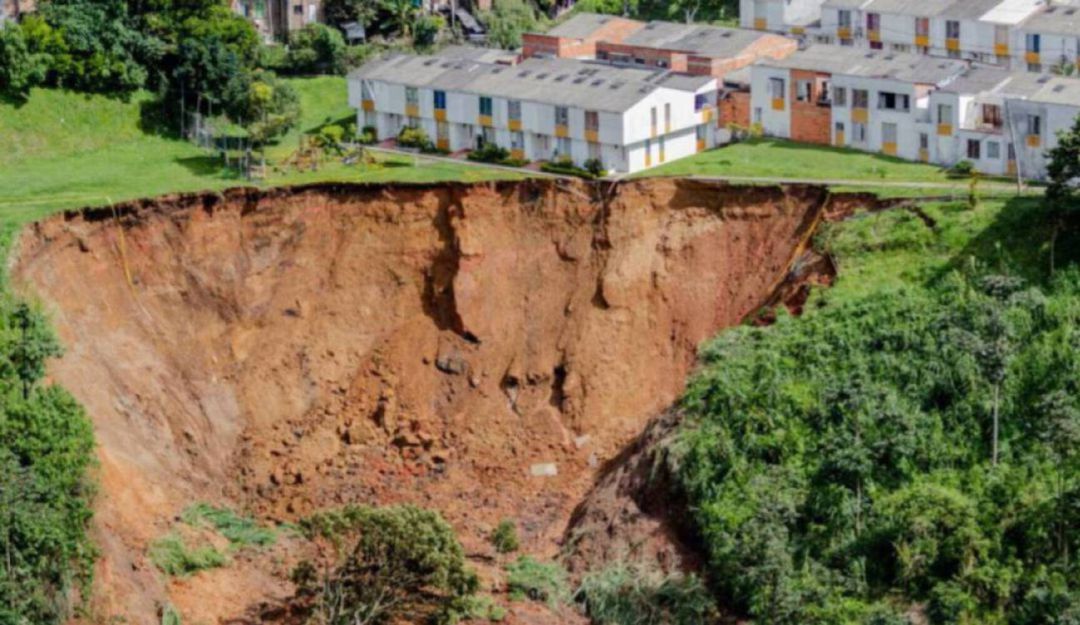Damnificados del Portal de la Villa esperan pago de aseguradora: Damnificados del Portal de la Villa a punto de recibir indemnización