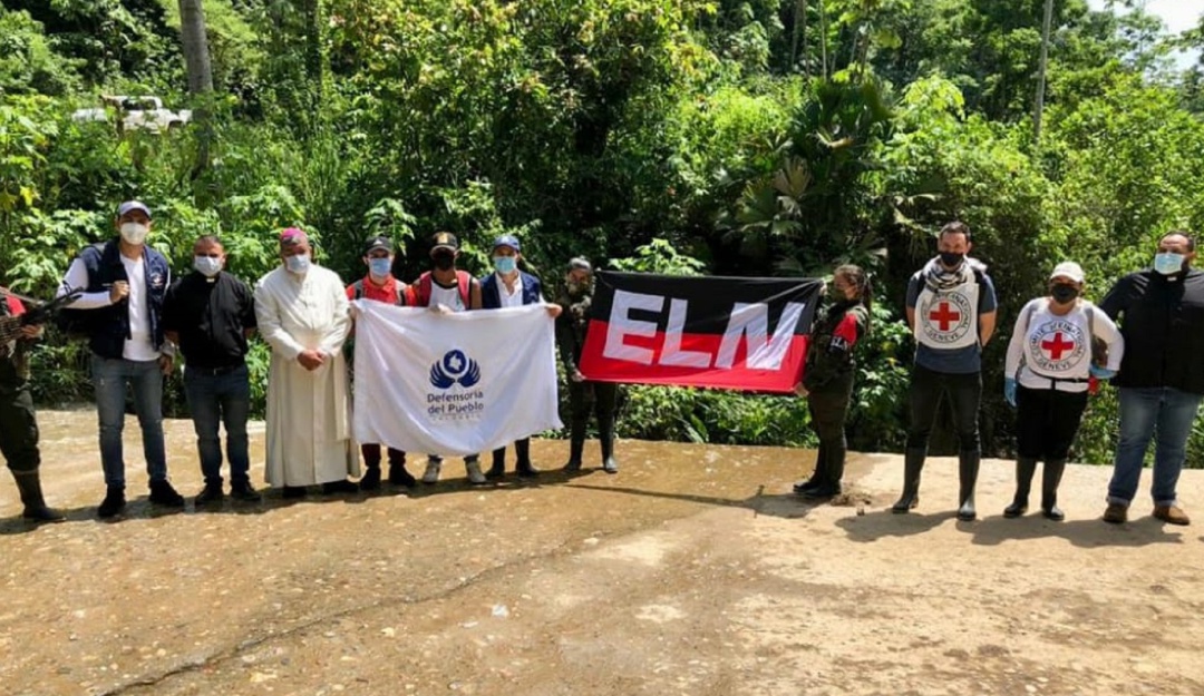 El grupo al margen de la ley entregó tres secuestrados: ELN libera dos auxiliares de la policía y una mujer en Norte de Santander
