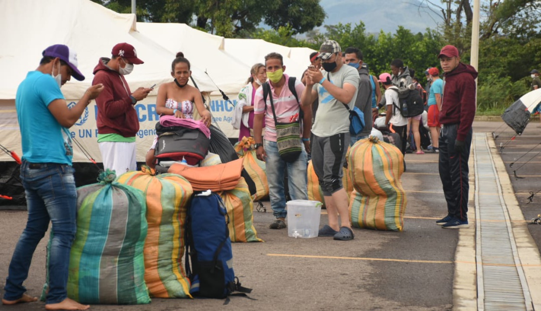 Habilitado albergue para migrantes en la frontera: Centro de Atención Sanitario Tienditas inició operaciones con 300 migrantes