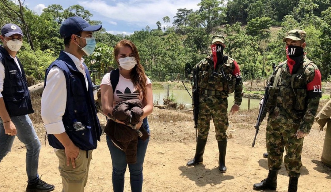 Grupo subversivo entregó seis cuatro policías: Lograr seis liberaciones le costó varios meses a la comisión humanitaria