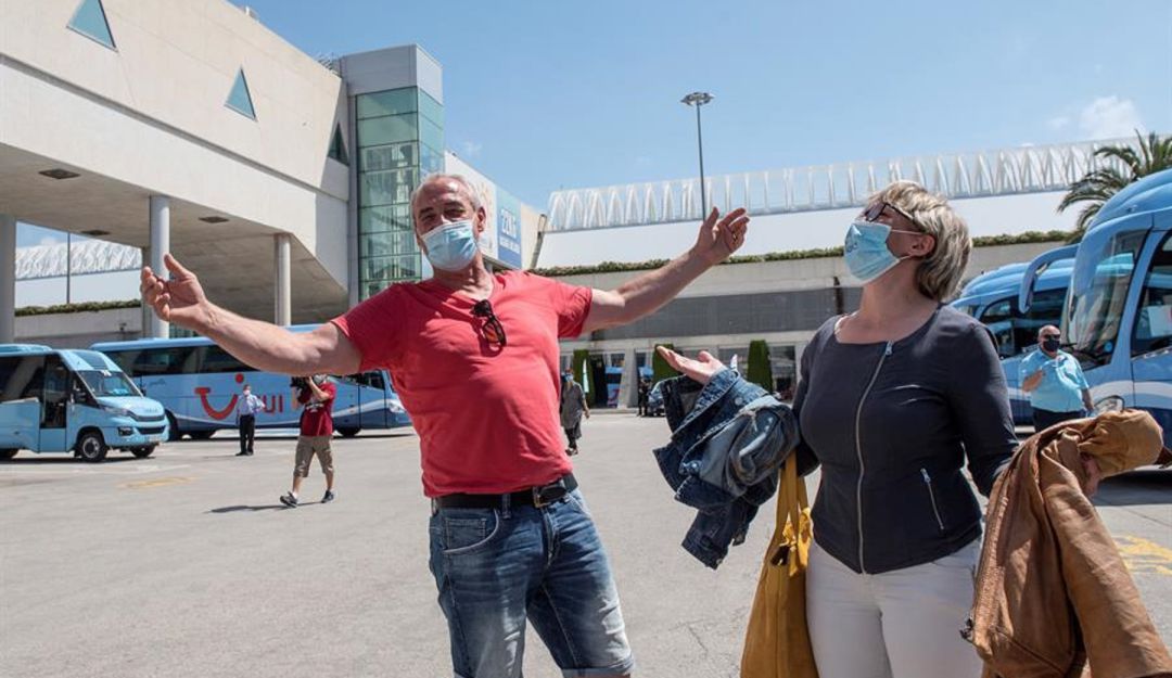 Coronavirus en Europa: Llegan a España los primeros turistas alemanes después de tres meses