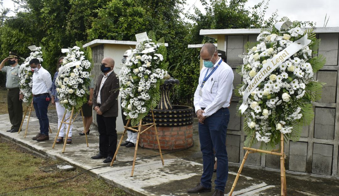 Sepelio colectivo en Tuluá de 13 cuerpos que llevan seis años sin reclamar: Sepelio colectivo en Tuluá de 13 cuerpos que llevan seis años sin reclamar