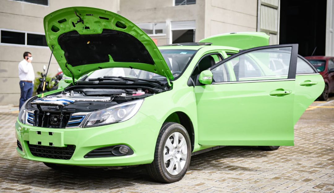Movilidad: Llega a Ibagué el primer taxi eléctrico