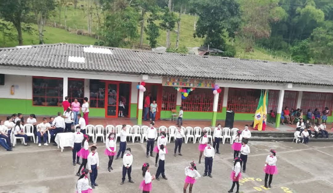 Está institución educativa está ubicada en zona rural de Calarcá, Quindío