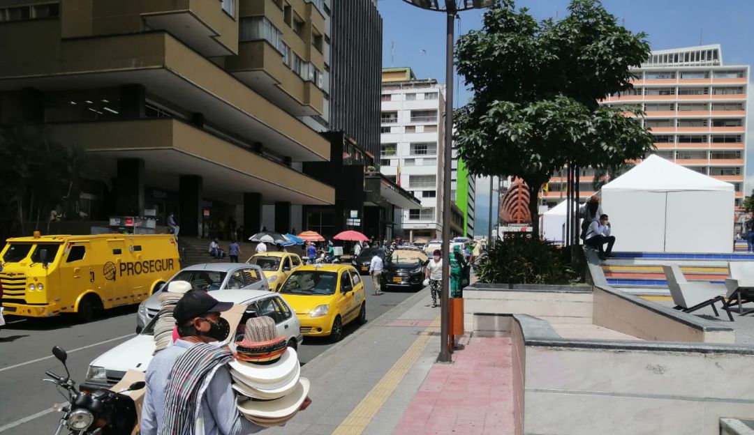 Festival folclorico colombiano: Coronavirus afectó a los vendedores de sombreros