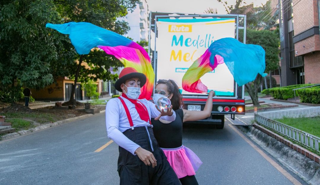 Apoyo a la cultura: 109 artistas recorrieron 80 barrios en la Ruta Medellín Me Cuida