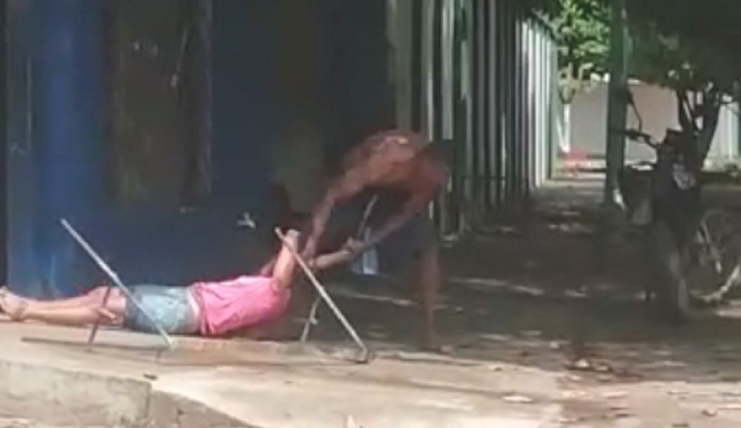 VIOLENCIA INTRAFAMILIAR ATAQUE MUJER PUERTO WILCHES: VIDEO:Mujer fue víctima de una fuerte golpiza en Santander