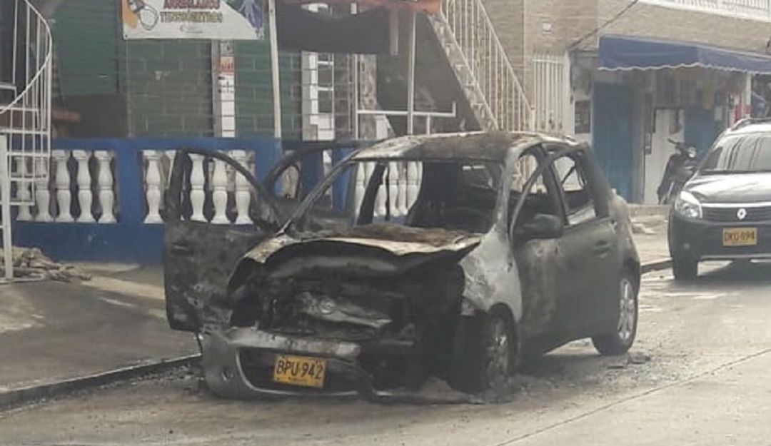 Incendio en Cartagena: Incendio de un vehículo genera emergencia en Cartagena