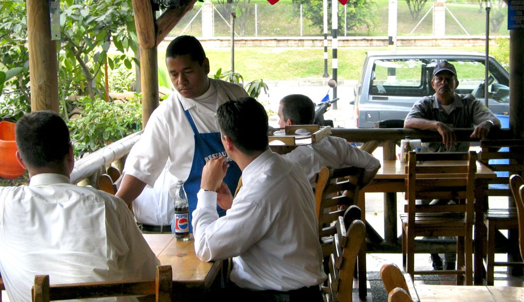 Reapertura restaurantes Colombia: La resolución con protocolos para reapertura gradual de restaurantes