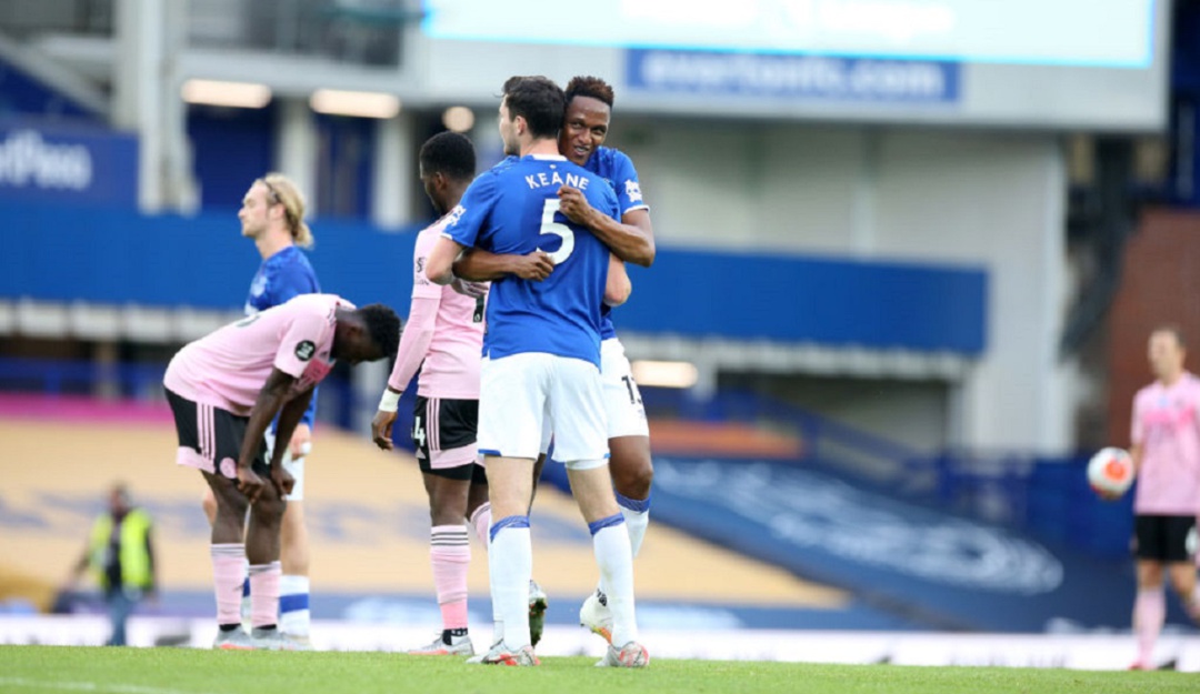 Yerry Mina Everton: Yerry Mina reapareció en victoria del Everton sobre el Leicester