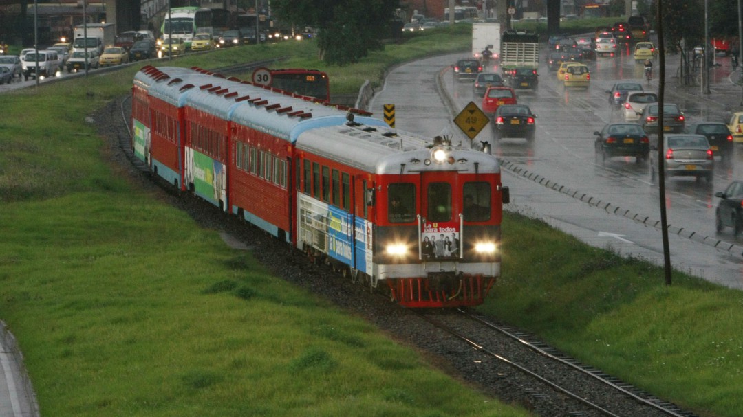 Tren de pasajeros reinició operación entre Bogotá y Cajicá