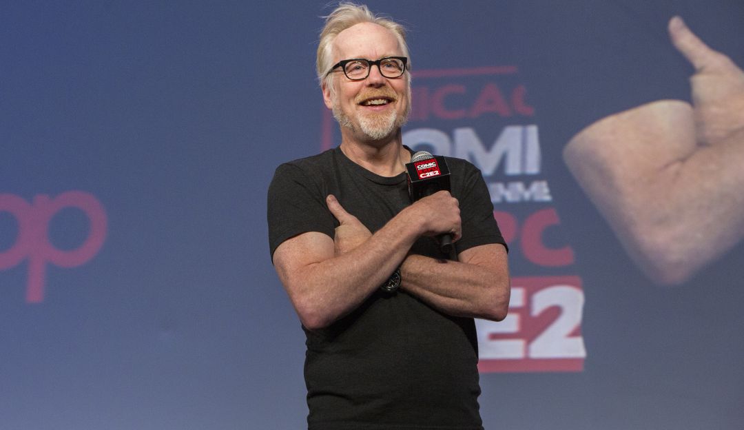 Adam Savage abuso sexual contra hermana: Hermana de presentador de los 'Cazadores de mitos' lo acusa de abuso sexual