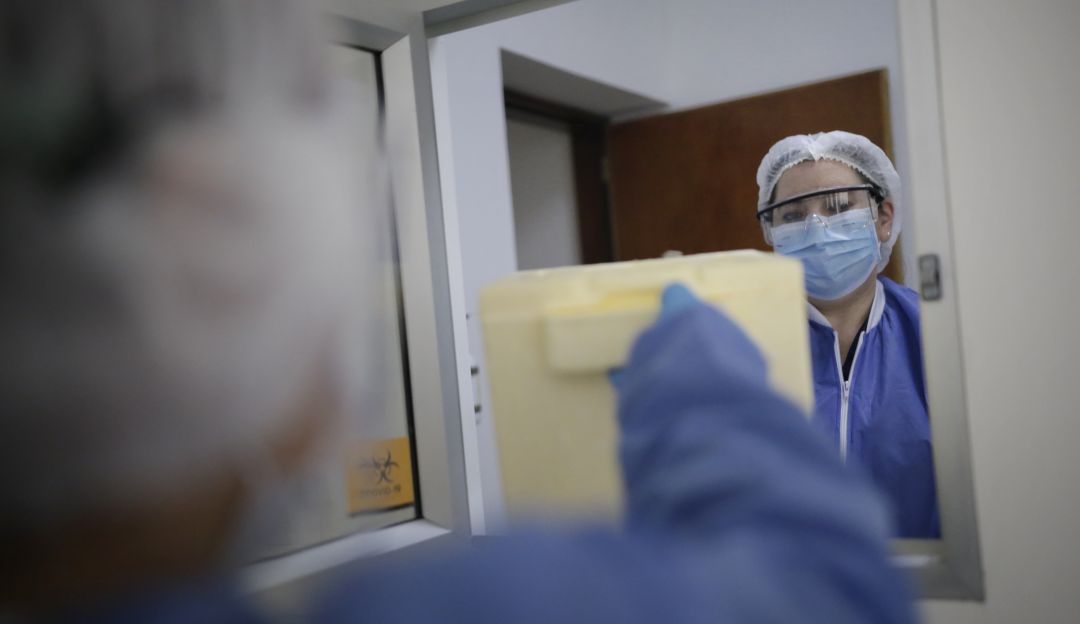 Coronavirus casos Bogotá: Más de 460 caso de COVID-19 en estaciones y URIs de Bogotá