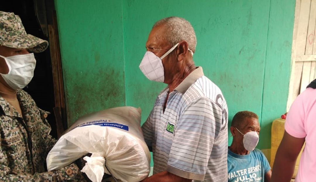 Alimentos en Cartagena: Desde Cartagena, llegan ayudas humanitarias a Isla Fuerte