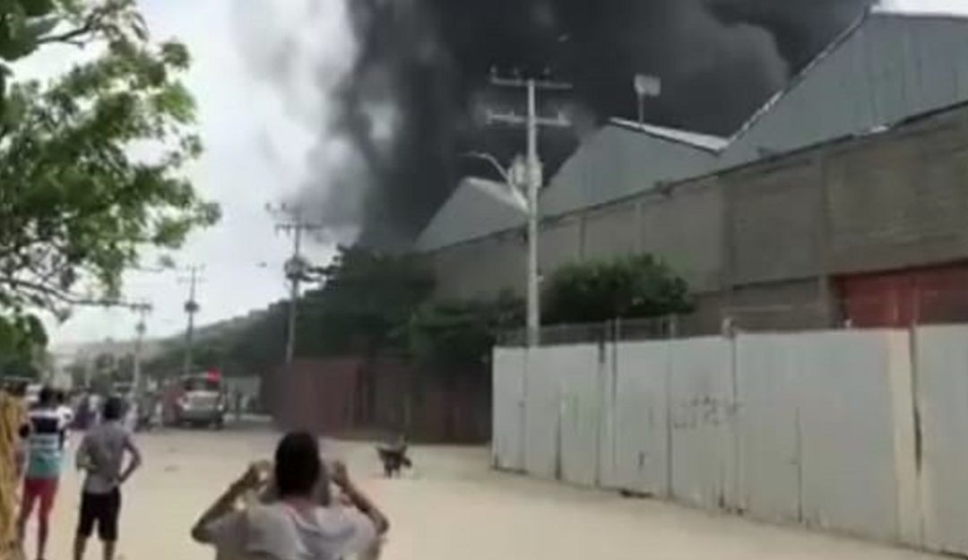 Incendio en Barranquilla: Controlan incendio en bodega en el sur de Barranquilla Incendio en Barranquilla: Controlan incendio en bodega en el sur de Barranquilla