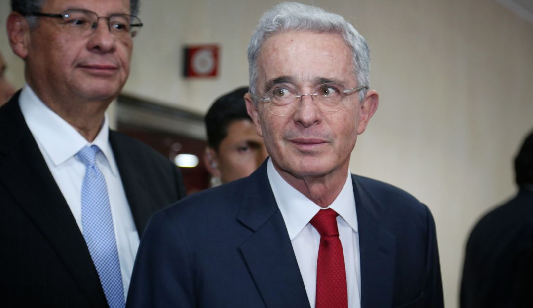 Álvaro Uribe: Uribe dice que hay sectores que quieren crear un ambiente prechavista