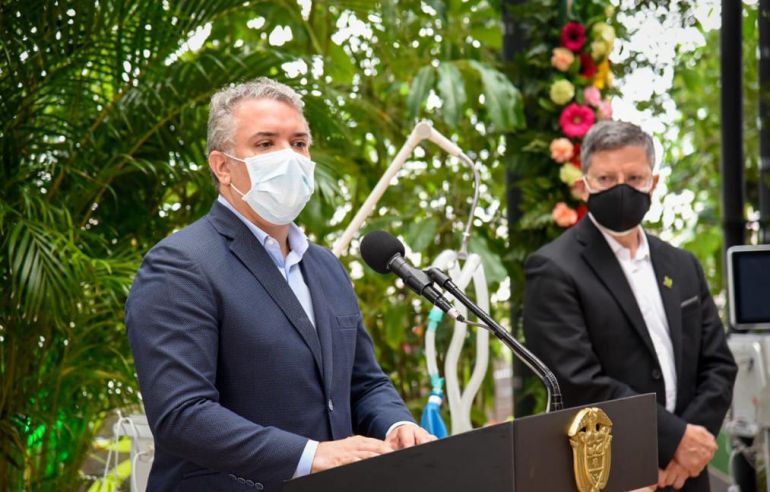 ventiladores, medellin, presidente, Hospital: Presidente Duque entregó 20 ventiladores al Hospital General de Medellín