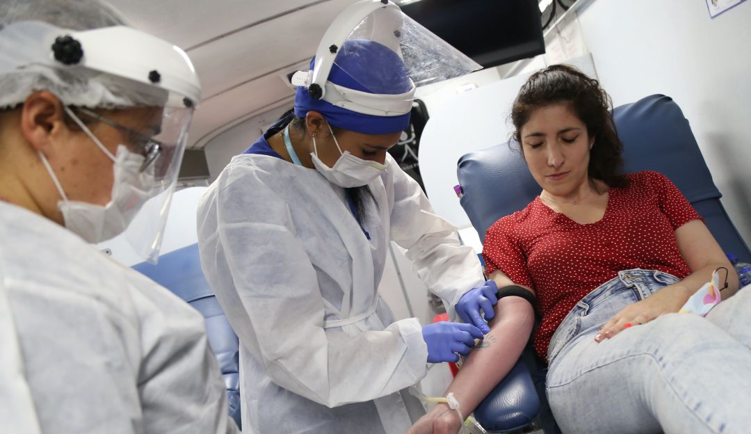 Más de 30 mil médicos listos para atender a pacientes con covid-19