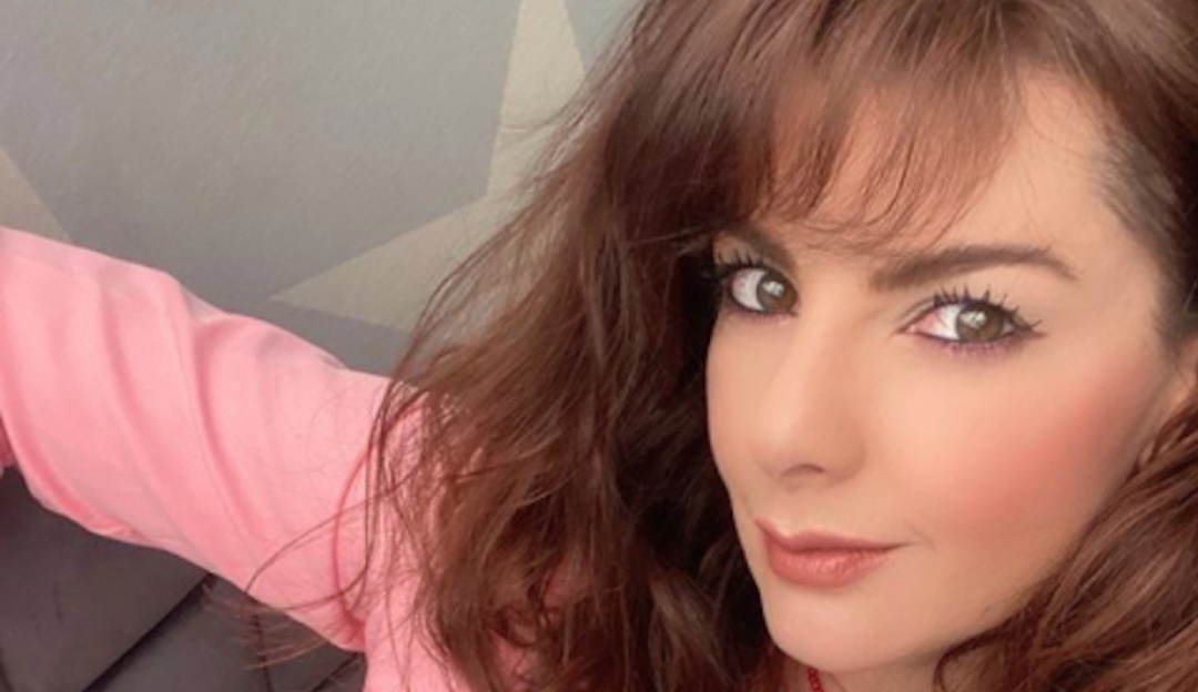 Carolina Cruz sin ropa: Carolina Cruz, de espaldas y desnuda enciende las redes sociales