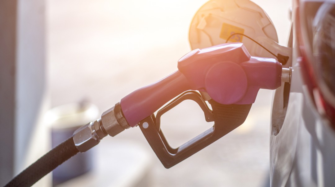 "40 % disminuyó las ventas con el aumento del combustible": Islero, Víctor