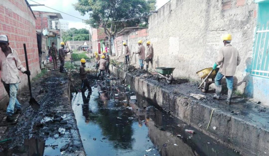 Cardique relimpia canales Cartagena: Inversión de Cardique en relimpia de 10 canales en Cartagena