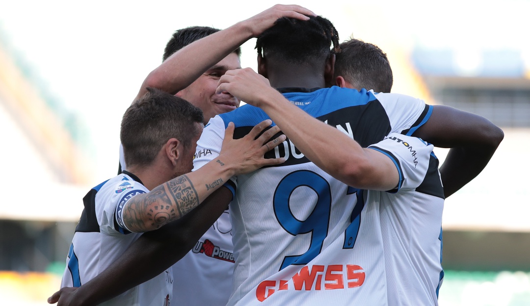Gol Duva Zapata Hellas 1-1 Atalanta: Duván Zapata marcó, pero Atalanta se alejó de la lucha por el título