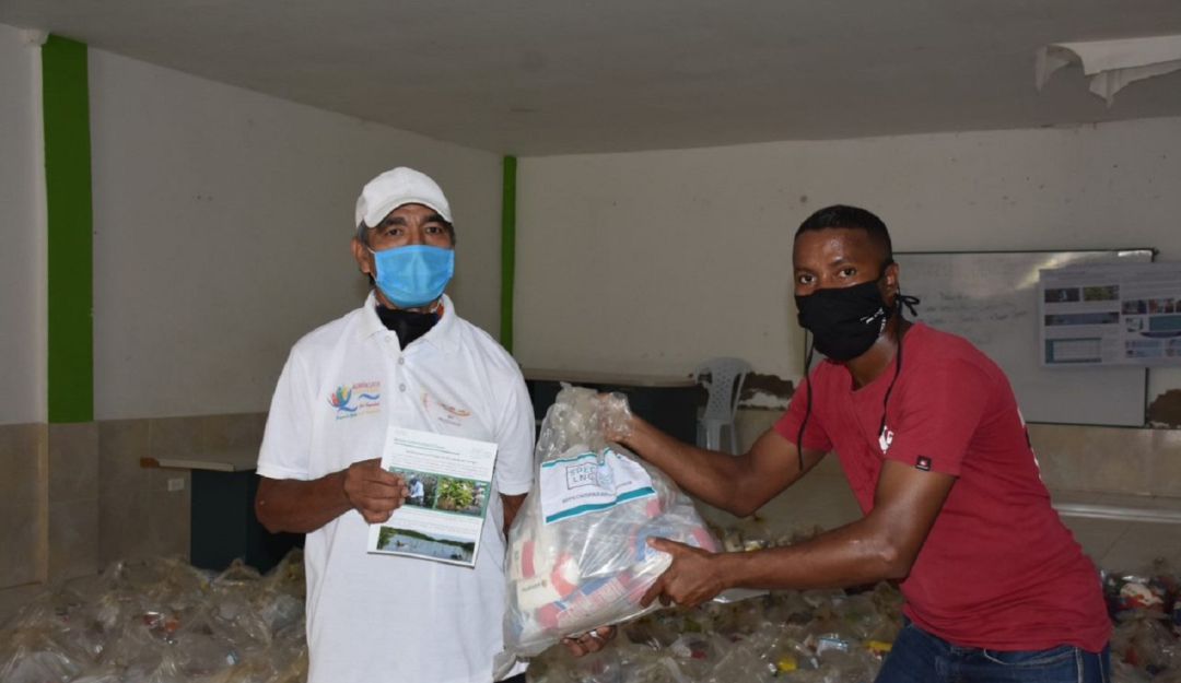 Ayudas humanitarias en Cartagena: Sociedad Portuaria El Cayao ha entregado más de mil ayudas humanitarias