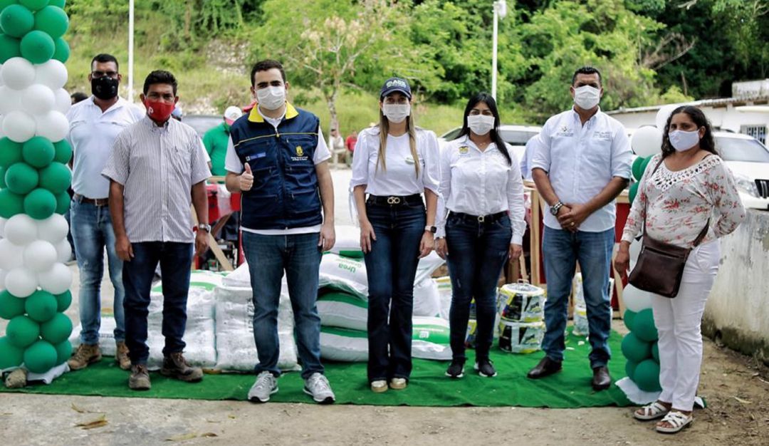 Agricultura en Bolívar: Entregan insumos para mejorar siembra de maíz en Bolívar